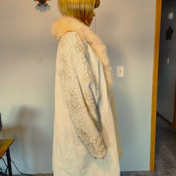 #722 Leather/fox fur coat - Picture 6 of 6